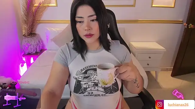 lucy26  online show from March 1, 2025, 12:28 am