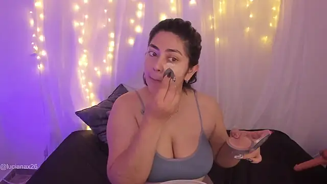 lucy26  online show from October 1, 2025, 1:55 am