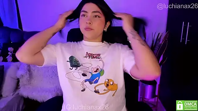 lucy26  online show from April 16, 2026, 2:34 am