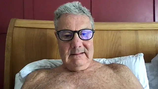 Snapshot of Oldpistolpete chatting on June 18, 2026, 9:14 am Oldpistolpete online show from June 18, 2026, 9:14 am