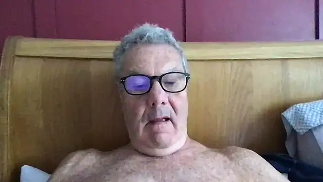 Snapshot of Oldpistolpete chatting on June 29, 2026, 8:31 am Oldpistolpete online show from June 29, 2026, 8:31 am