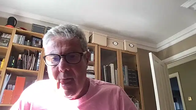 Snapshot of Oldpistolpete chatting on July 15, 2026, 5:07 pm Oldpistolpete online show from July 15, 2026, 5:07 pm