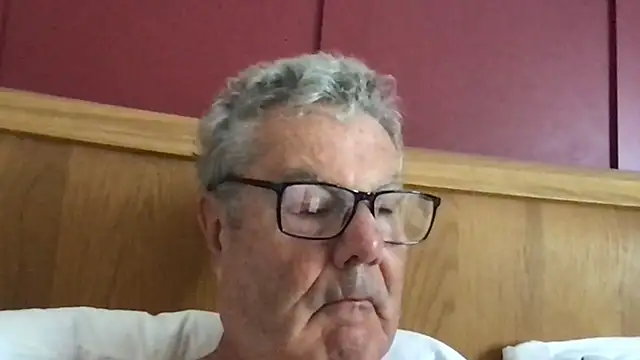 Snapshot of Oldpistolpete chatting on July 16, 2026, 8:09 am Oldpistolpete online show from July 16, 2026, 8:09 am