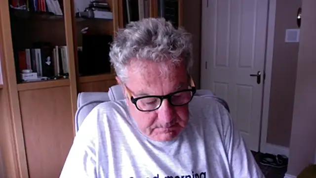 Snapshot of Oldpistolpete chatting on July 21, 2026, 9:00 am Oldpistolpete online show from July 21, 2026, 9:00 am