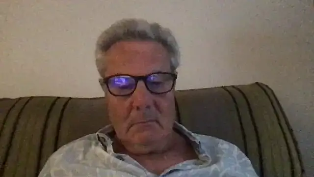 Snapshot of Oldpistolpete chatting on July 28, 2026, 8:01 pm Oldpistolpete online show from July 28, 2026, 8:01 pm