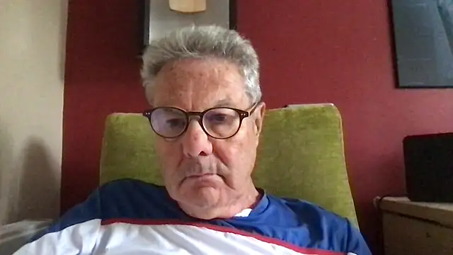 Snapshot of Oldpistolpete chatting on July 30, 2026, 6:18 pm Oldpistolpete online show from July 30, 2026, 6:18 pm
