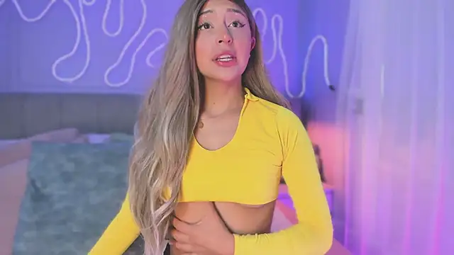 Sofly s online show from October 21, 2025, 11:55 am