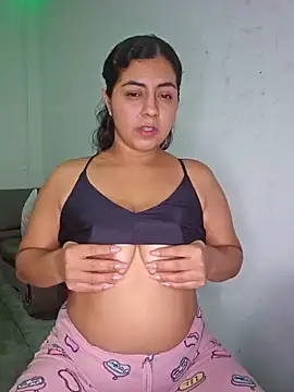 Snapshot of Mary_pinkish chatting on December 16, 2024, 12:04 am Mary pinkish online show from December 16, 2024, 12:04 am