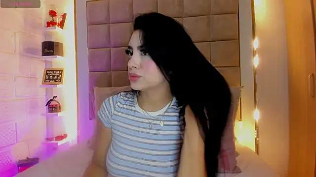 Victoria adaams online show from April 20, 2026, 12:19 pm