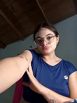 Emmacut online show from March 21, 2026, 1:21 am