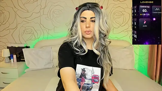 Elizabettalee online show from September 10, 2025, 5:57 pm