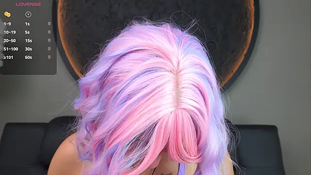 miss sharlotte18 online show from September 25, 2025, 6:11 pm