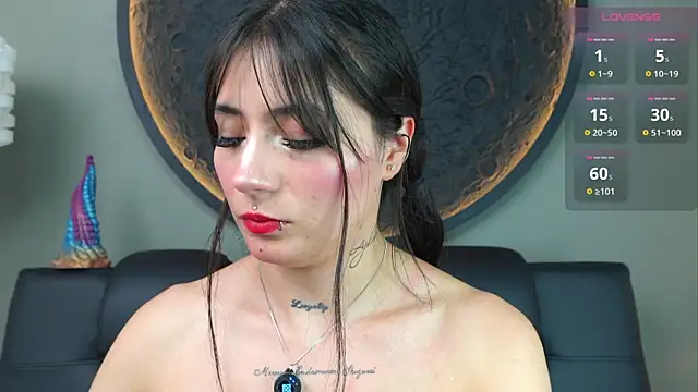 miss sharlotte18 online show from November 7, 2025, 6:08 pm