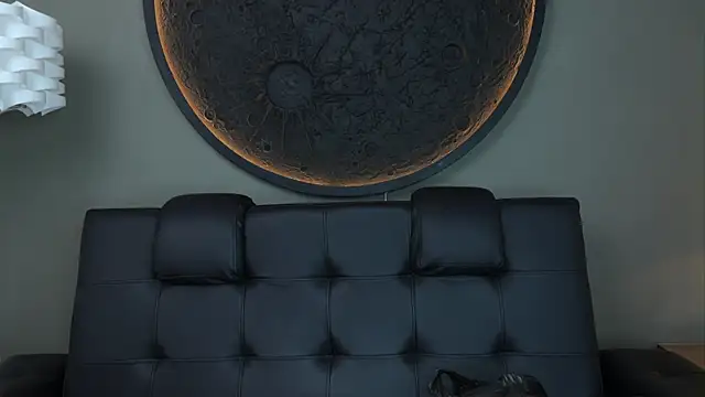 miss vaiolette online show from October 24, 2025, 11:06 am