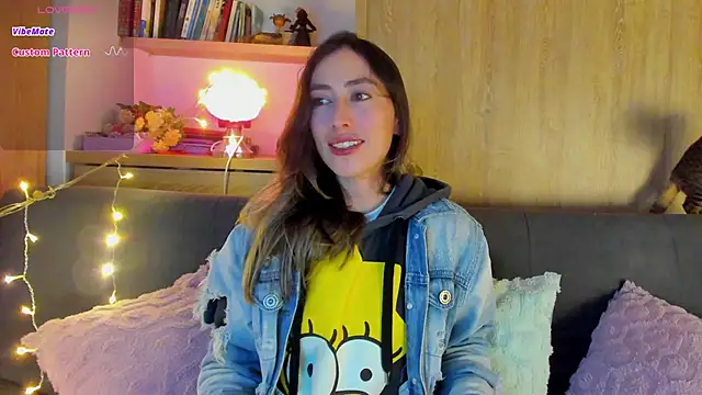 Amatiista online show from December 7, 2024, 2:31 am