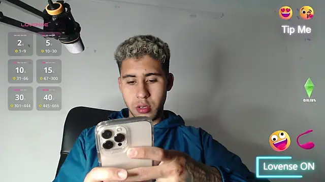 Daiki Jack online show from December 21, 2024, 11:45 pm