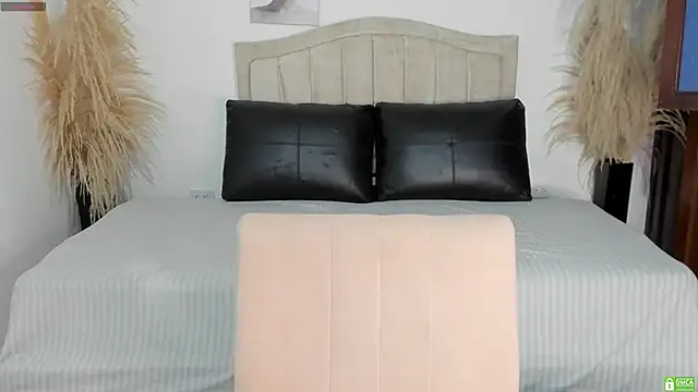 Bianka olivetto021 online show from April 7, 2026, 2:12 am