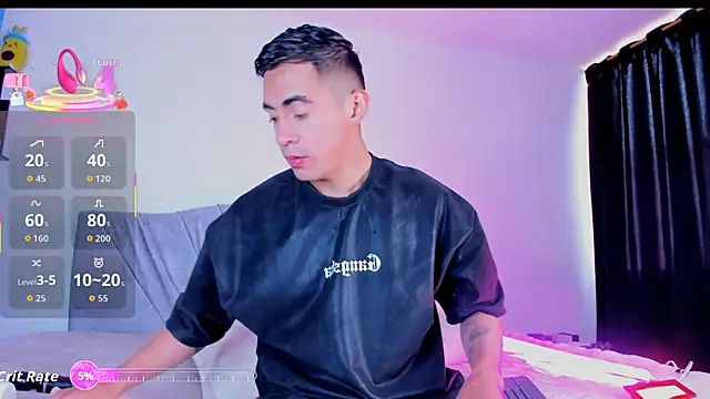 Andy naughty1 online show from September 26, 2025, 5:39 pm