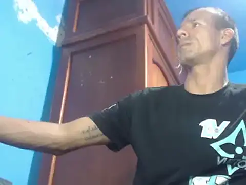 couplepregnantdick20 online show from March 5, 2025, 8:53 pm