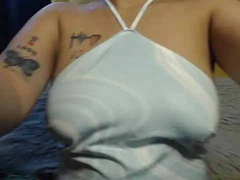 Snapshot of Hotte_Nicky19xxx chatting on March 23, 2025, 6:16 am Hotte Nicky19xxx online show from March 23, 2025, 6:16 am