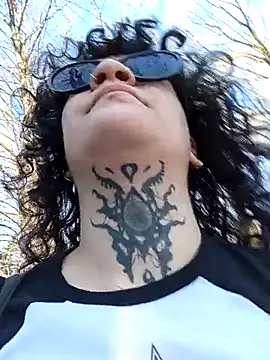 callmelouve online show from March 19, 2026, 3:16 pm