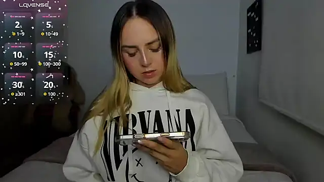 Snapshot of sophi_mooreno chatting on February 11, 2026, 1:21 am sophi mooreno online show from February 11, 2026, 1:21 am