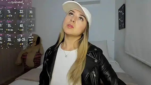 Snapshot of sophi_mooreno chatting on March 6, 2026, 1:13 am sophi mooreno online show from March 6, 2026, 1:13 am