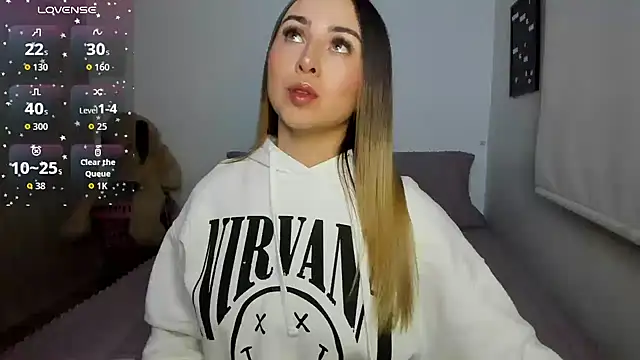 Snapshot of sophi_mooreno chatting on June 9, 2026, 3:29 am sophi mooreno online show from June 9, 2026, 3:29 am