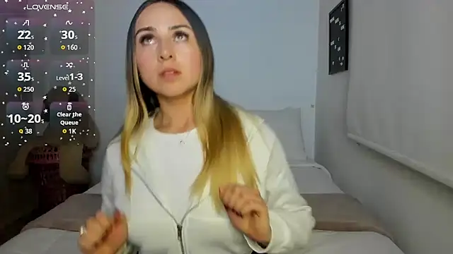 Snapshot of sophi_mooreno chatting on July 31, 2026, 2:00 am sophi mooreno online show from July 31, 2026, 2:00 am