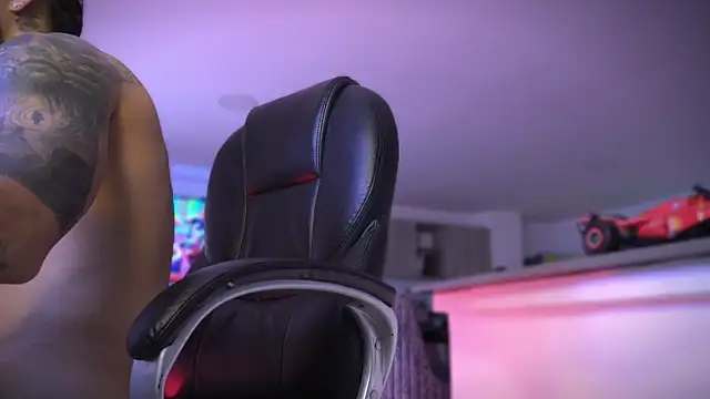 Frank Farrell online show from October 18, 2025, 9:04 pm