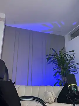 Frank Farrell online show from April 22, 2026, 7:37 pm