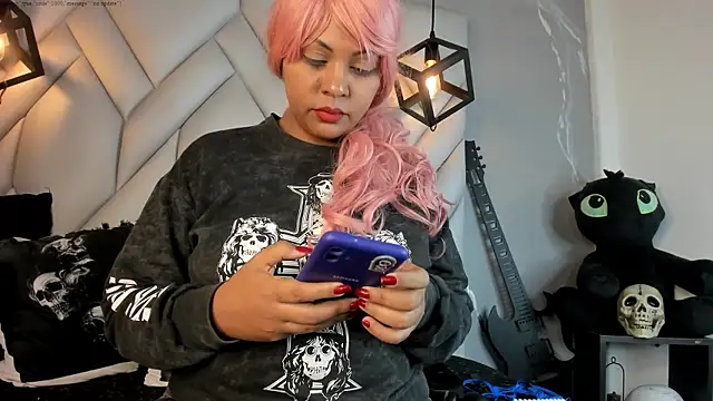 MirandaHaguen online show from February 18, 2025, 1:32 am