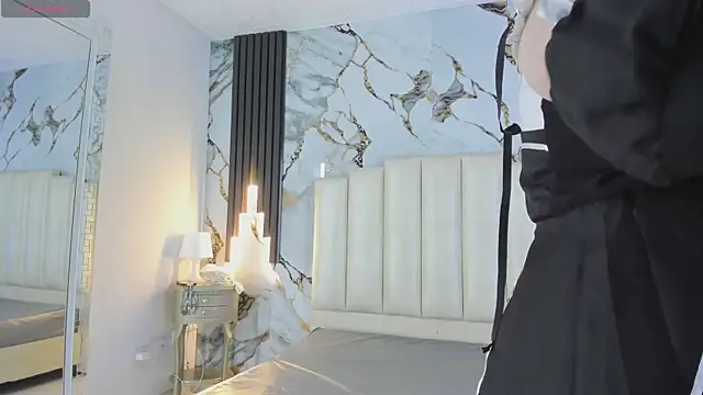 mollieblue69 online show from February 6, 2026, 1:03 pm