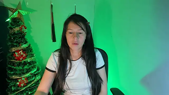 sandyquinnxx online show from December 18, 2025, 9:10 pm