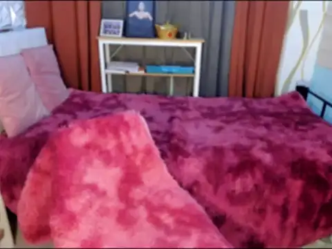 Snapshot of Laura_yourhottestbabe123 chatting on February 3, 2025, 7:00 pm Laura yourhottestbabe123 online show from February 3, 2025, 7:00 pm