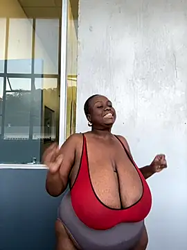 Biggblackboobs online show from November 20, 2025, 4:29 pm