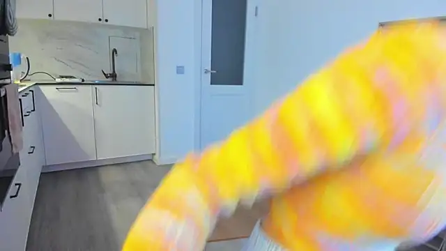 Kossie  online show from February 6, 2025, 2:58 pm