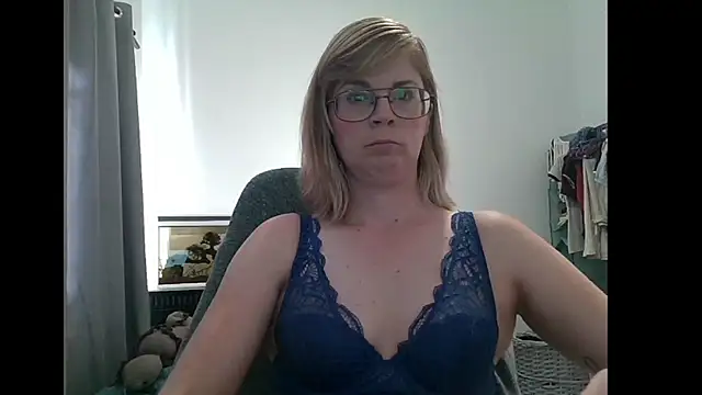 SavannaGirly online show from March 3, 2025, 7:21 am