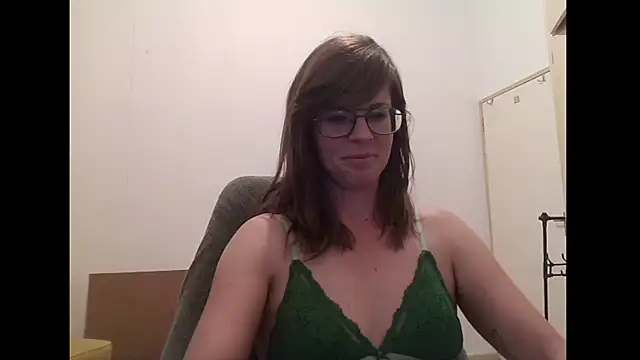 SavannaGirly online show from March 12, 2026, 7:42 pm