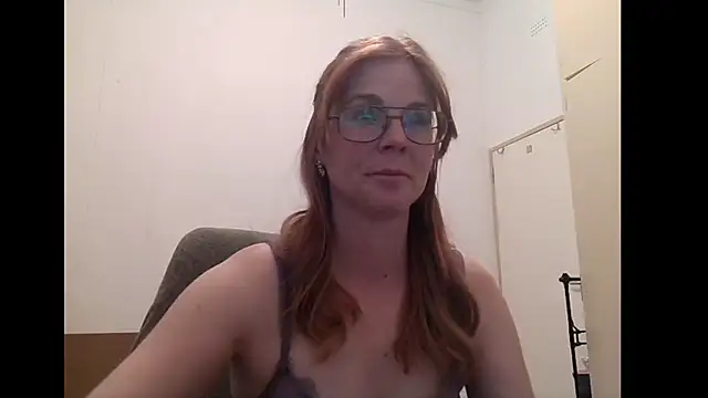 Snapshot of SavannaGirly chatting on July 29, 2026, 7:01 pm SavannaGirly online show from July 29, 2026, 7:01 pm