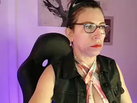 Chayla Ruiz online show from January 31, 2025, 1:02 pm