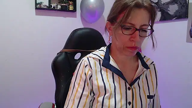 Chayla Ruiz online show from March 19, 2025, 12:48 am