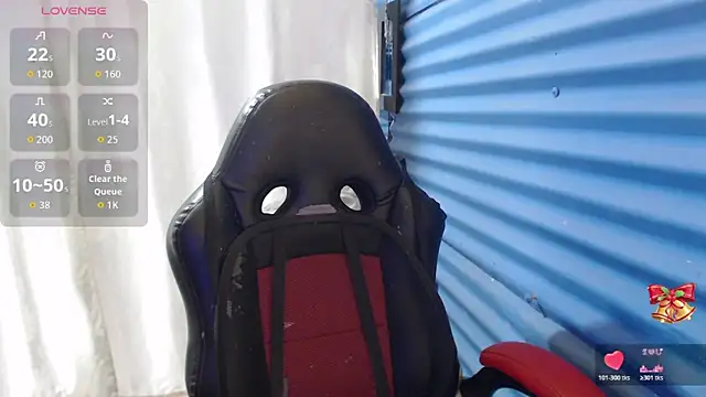 Chayla Ruiz online show from April 15, 2026, 7:58 pm