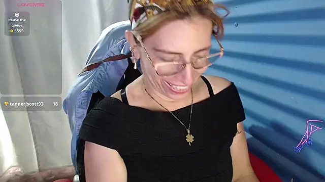 Chayla Ruiz online show from May 17, 2026, 8:49 pm