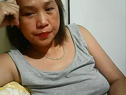 Lhadycarolyn online show from October 3, 2025, 10:51 pm