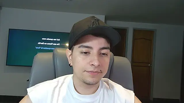 Jhoan saenz online show from November 15, 2025, 4:54 am