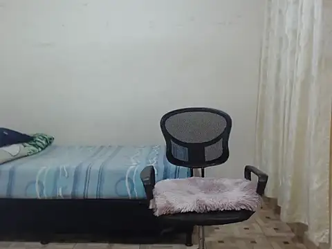 emiliano hottt online show from October 3, 2025, 10:18 pm