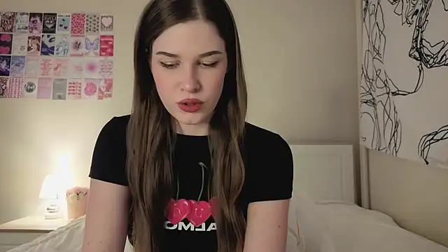 LisaSweetie online show from January 15, 2026, 7:28 pm