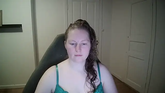 Girlnina-1995 online show from January 21, 2025, 8:52 am