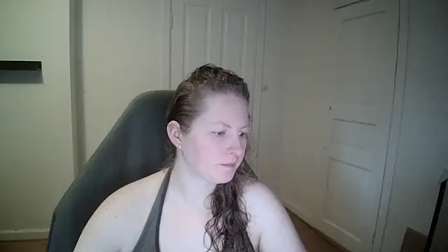 Girlnina-1995 online show from February 11, 2025, 11:21 am